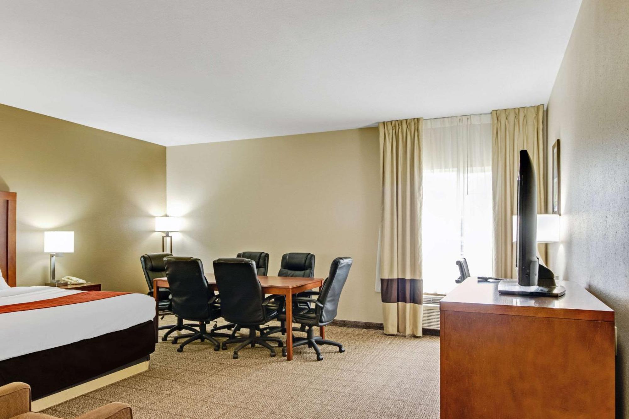 Comfort Inn Henderson Buitenkant foto