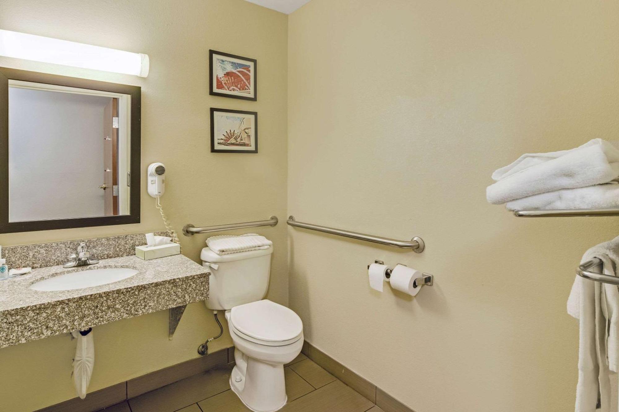 Comfort Inn Henderson Buitenkant foto
